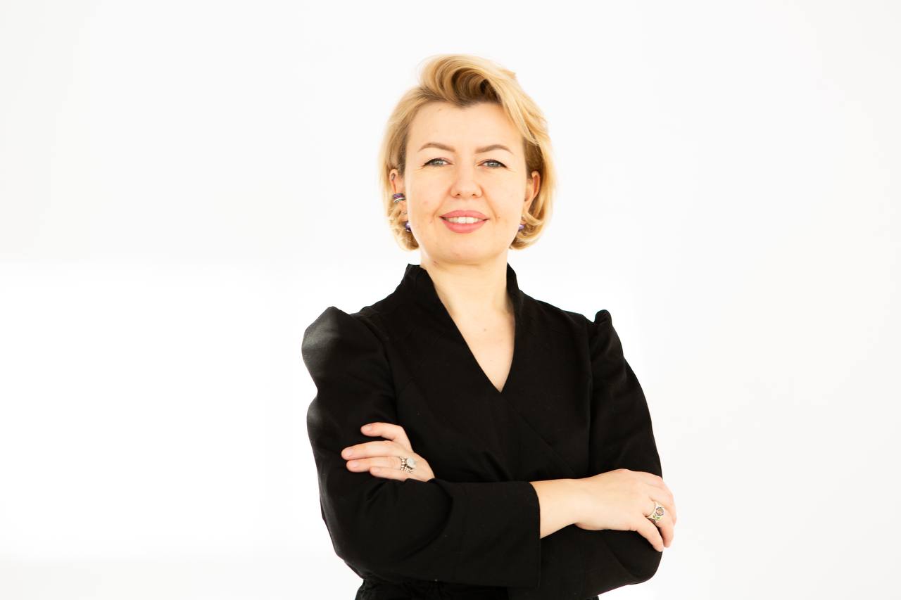 Ковмір Євгенія — терапевт-ортопед Kovmir Dental Clinic